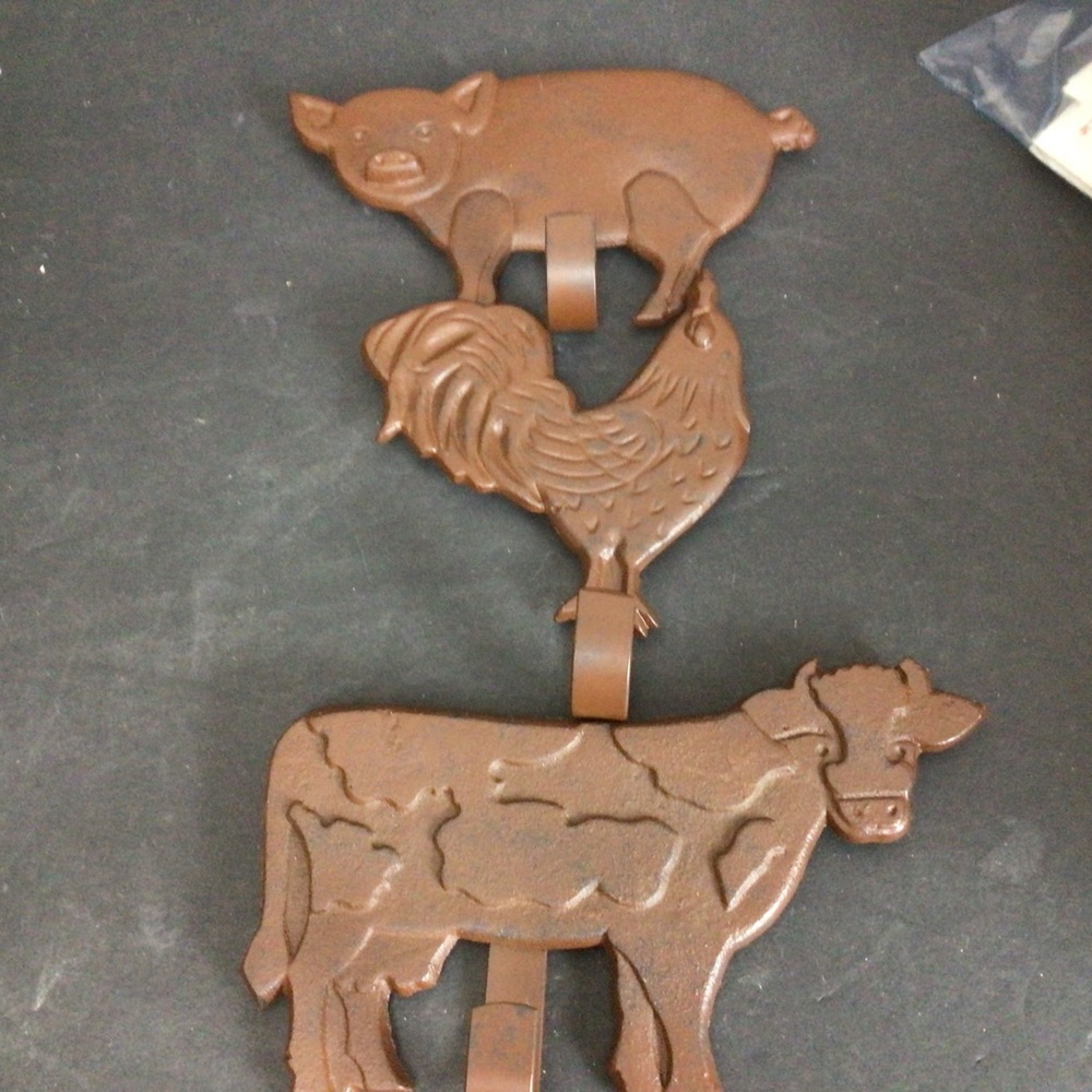 Home Interiors Brown Farm Animal Wall Hooks